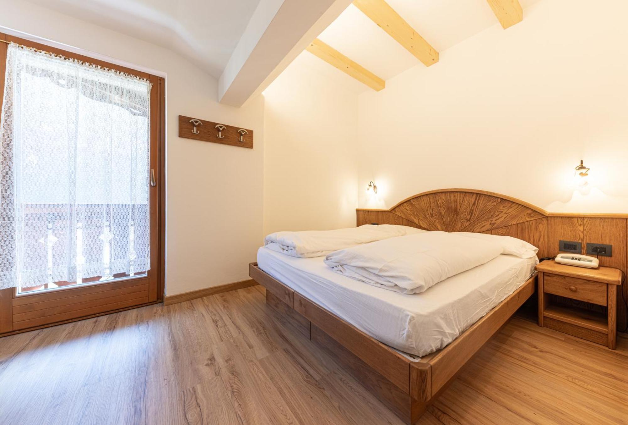 Albergo Arnica Canazei Kültér fotó