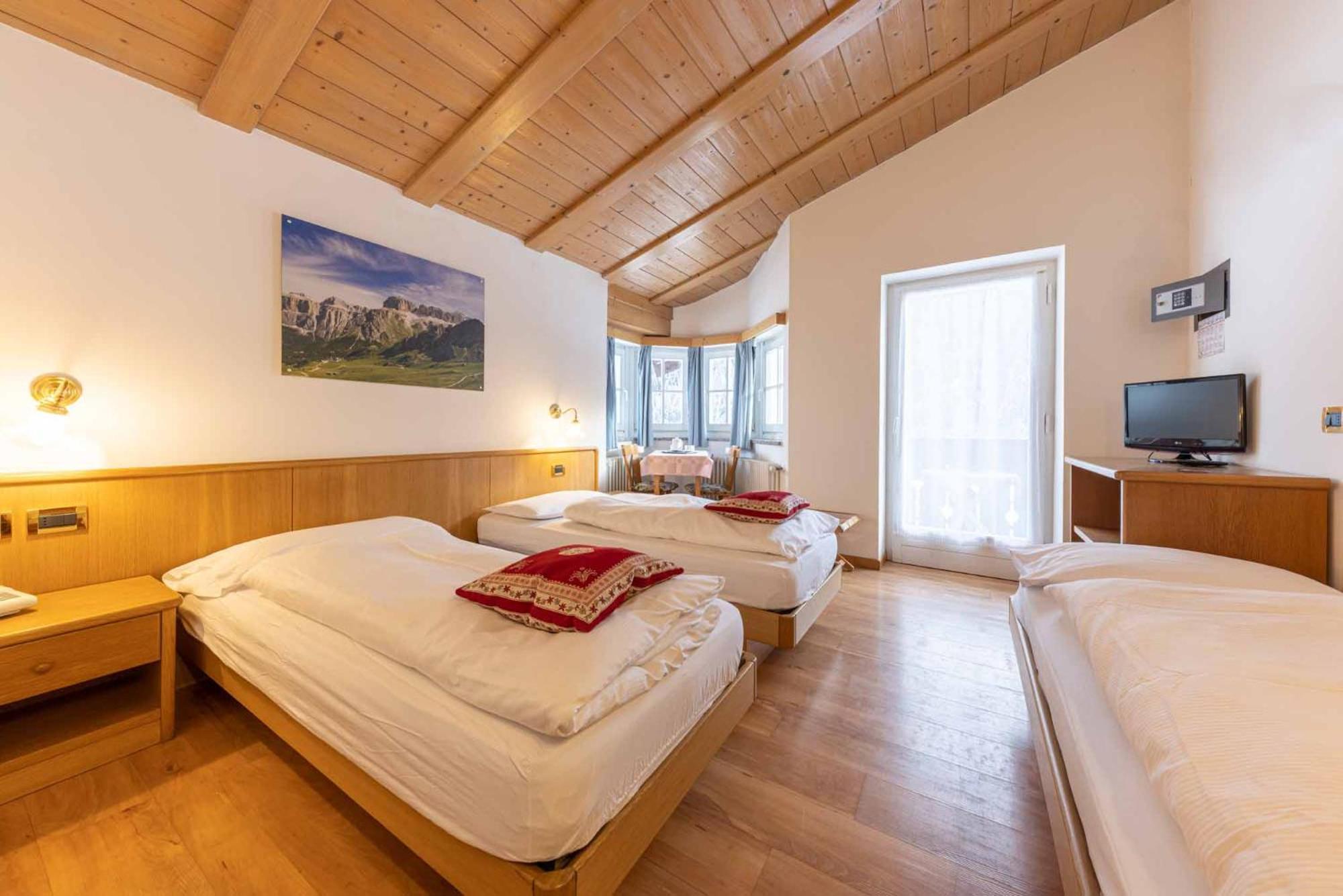 Albergo Arnica Canazei Kültér fotó