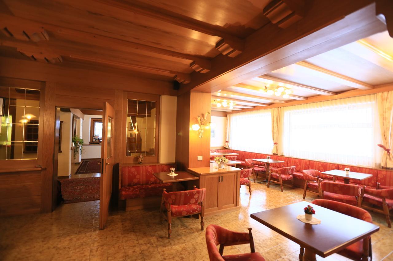 Albergo Arnica Canazei Kültér fotó