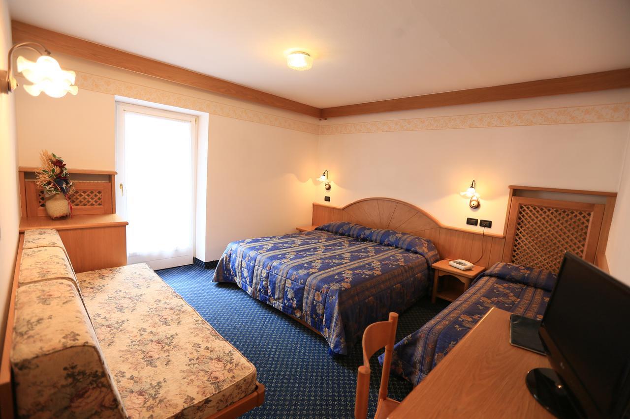 Albergo Arnica Canazei Kültér fotó